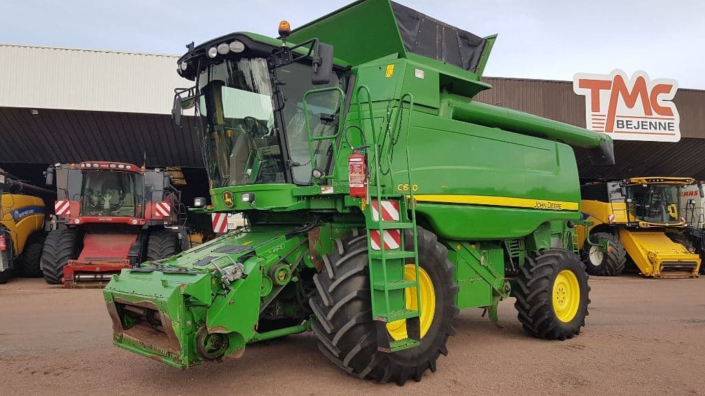 Moissonneuse JOHN DEERE C670 - photo principale