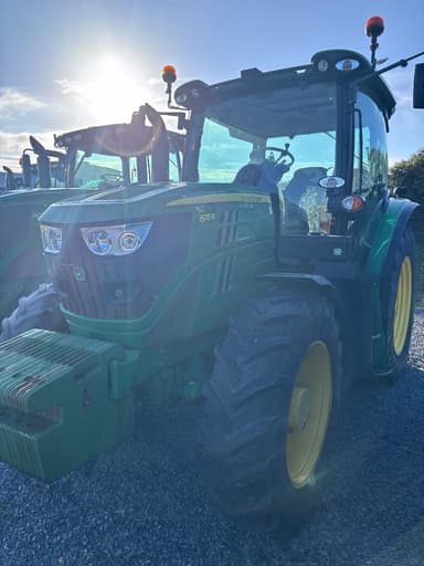 Tracteur JOHN DEERE 6 115 R - photo 2
