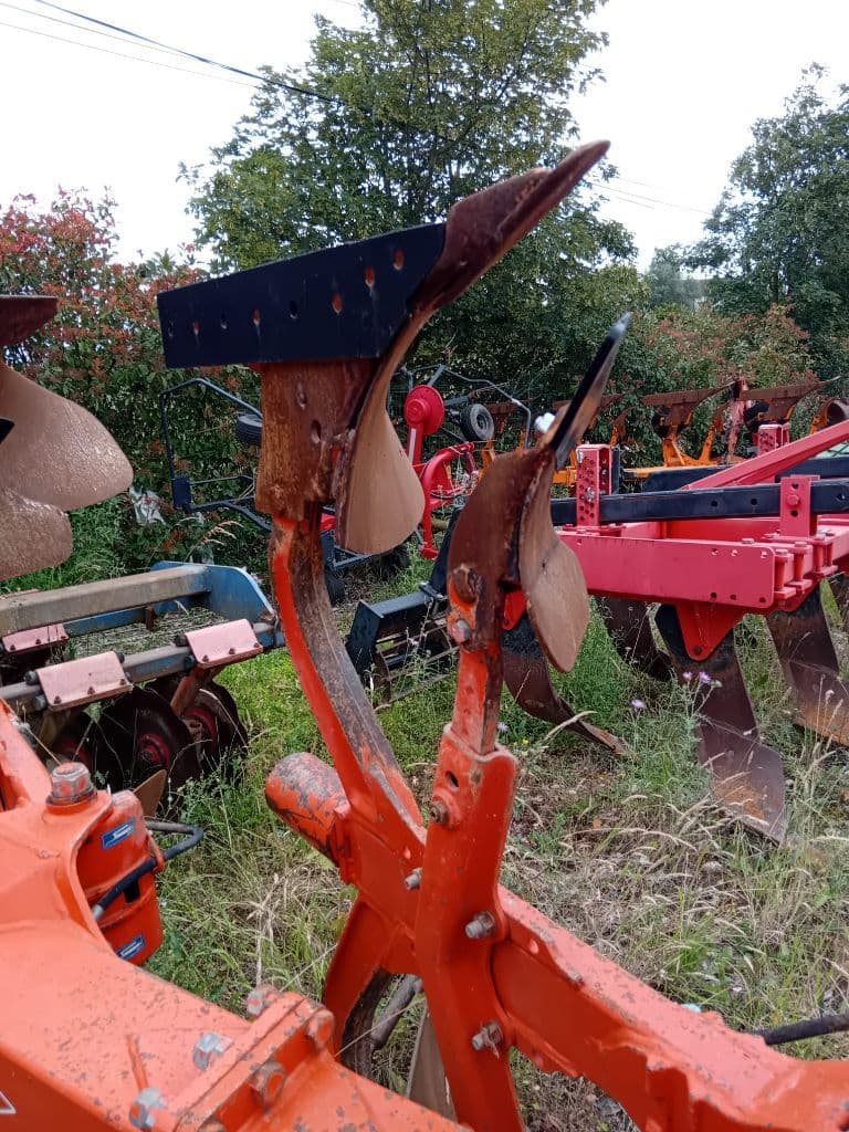 Charrue KUHN VARI MASTER 151 - photo principale
