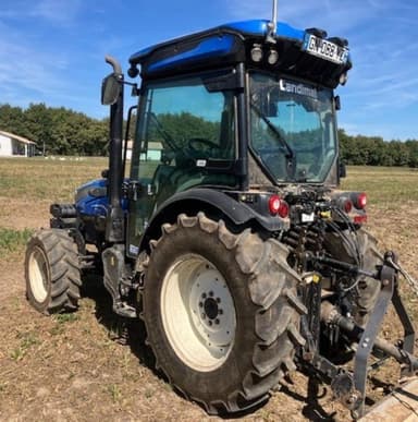Tracteur etroit NEW HOLLAND T4.100 F - photo 4