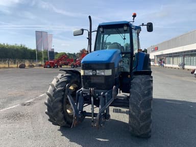 Tracteur NEW HOLLAND 8260 - photo 2