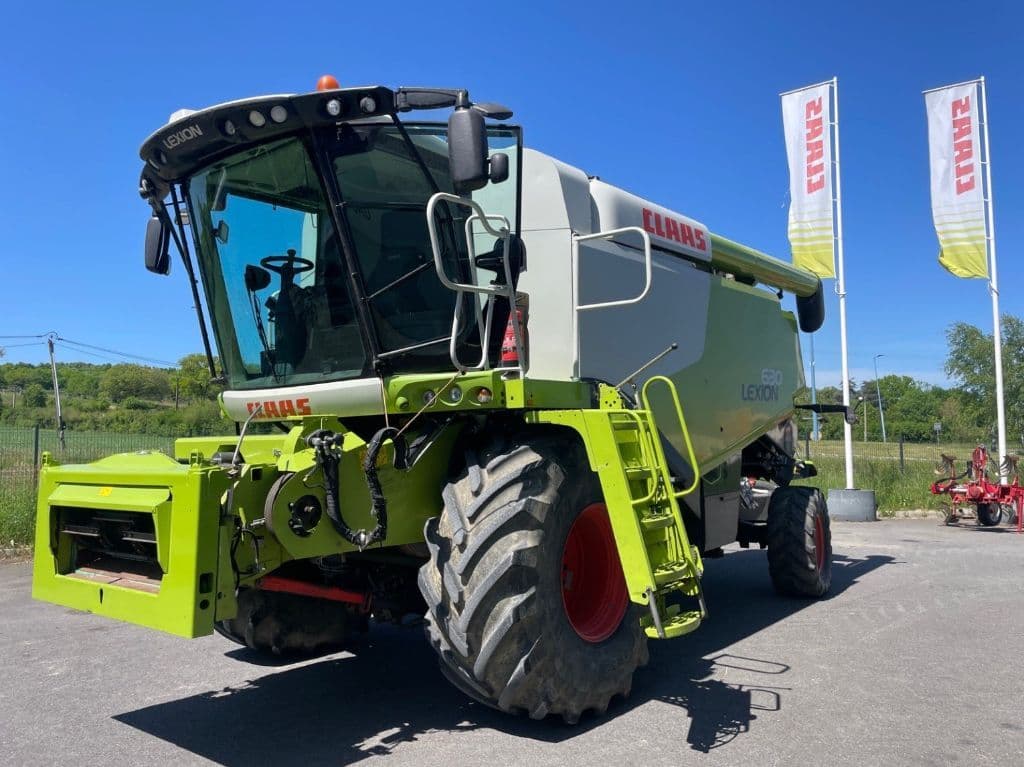 Moissonneuse CLAAS LEXION 630 MONTANA - photo principale