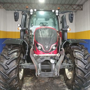 Tracteur VALTRA N135 - photo 4