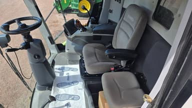 Moissonneuse CLAAS TUCANO 450 - photo 3