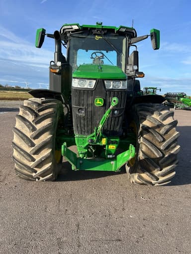 Tracteur JOHN DEERE 7R330 - photo 2