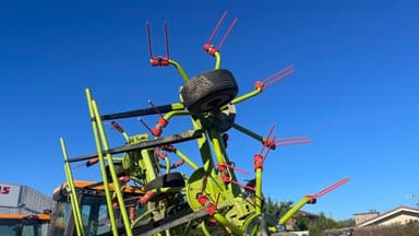 Faneuse CLAAS VOLTO 900 T - photo 5