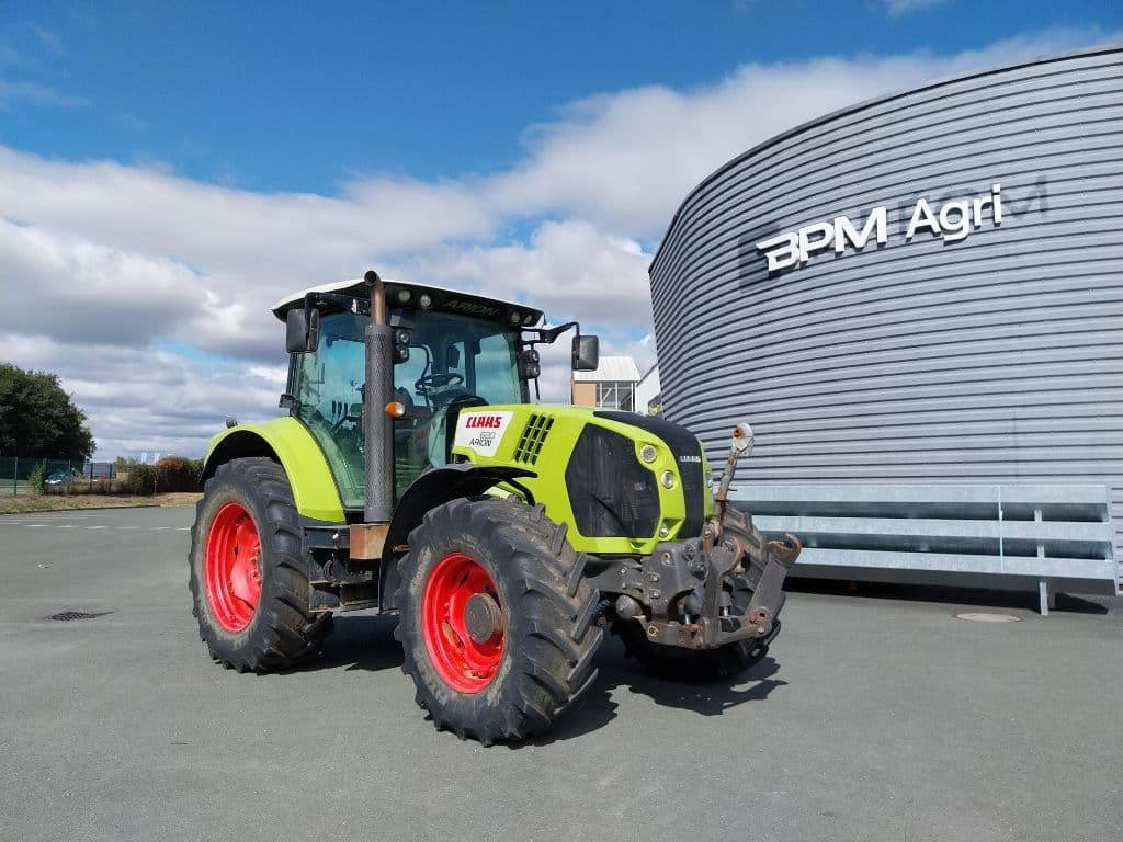 Tracteur CLAAS Arion 620 - photo principale