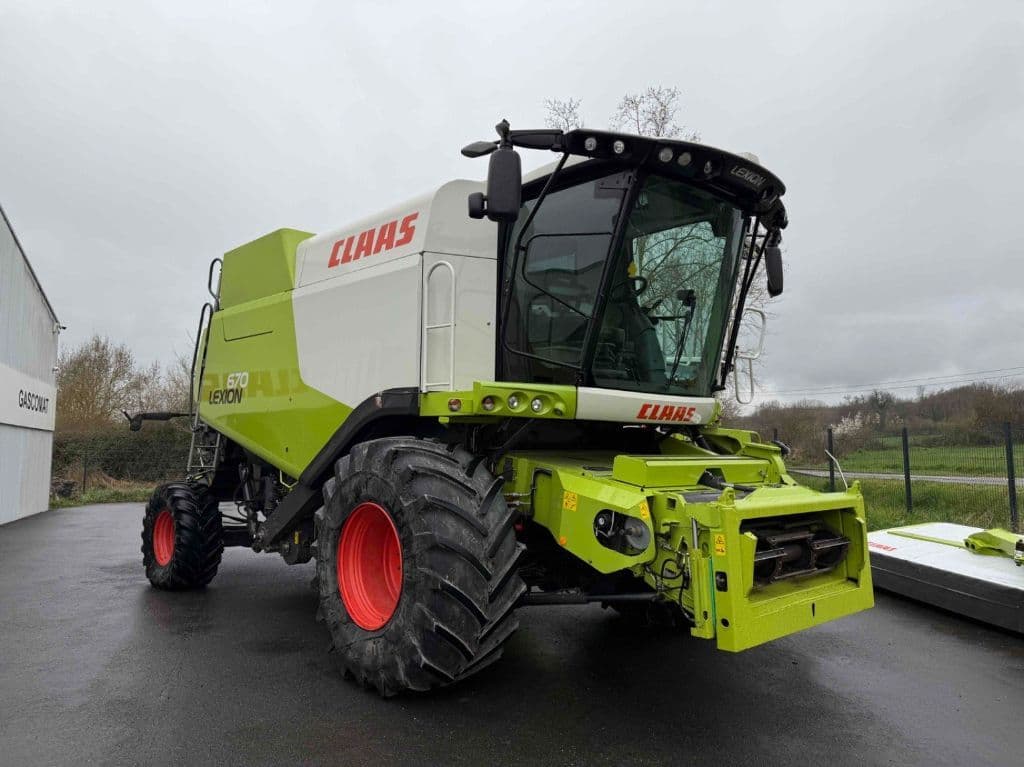 Moissonneuse CLAAS LEXION 670 MONTANA - - photo principale