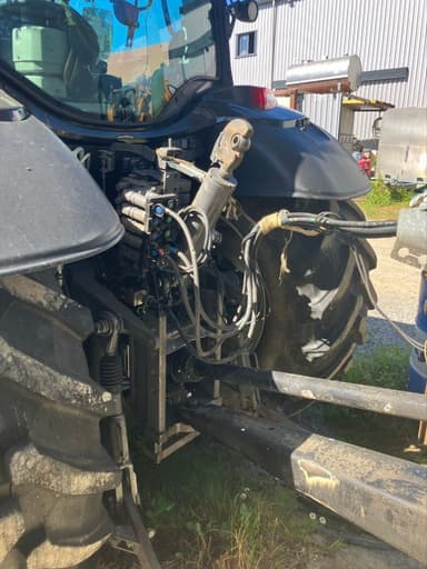 Tracteur VALTRA N174 DIRECT - photo 4