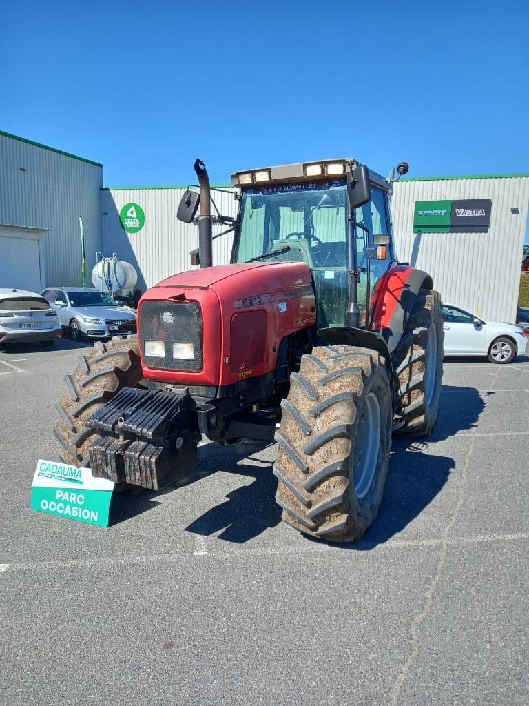 Tracteur MASSEY FERGUSON 8210 - photo principale