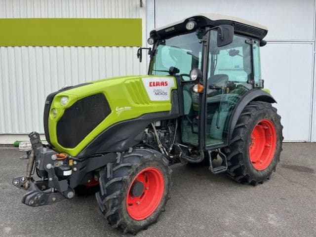Tracteur fruitier CLAAS Nexos 240 VL - photo principale