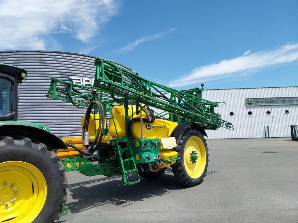 Pulverisateur JOHN DEERE M724I - photo principale