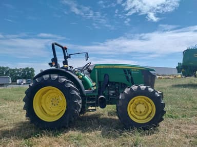 Tracteur JOHN DEERE 5085M - photo 5