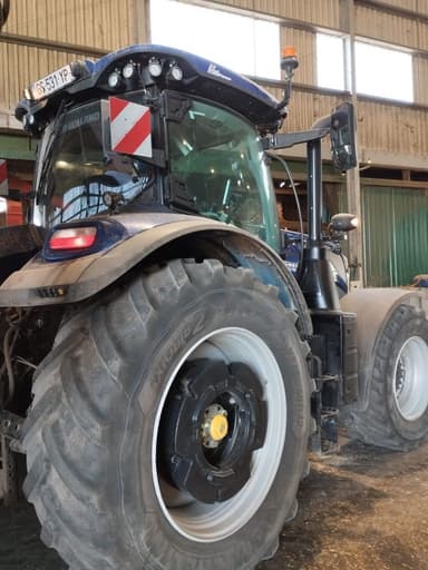 Tracteur NEW HOLLAND T7.270 - photo 2
