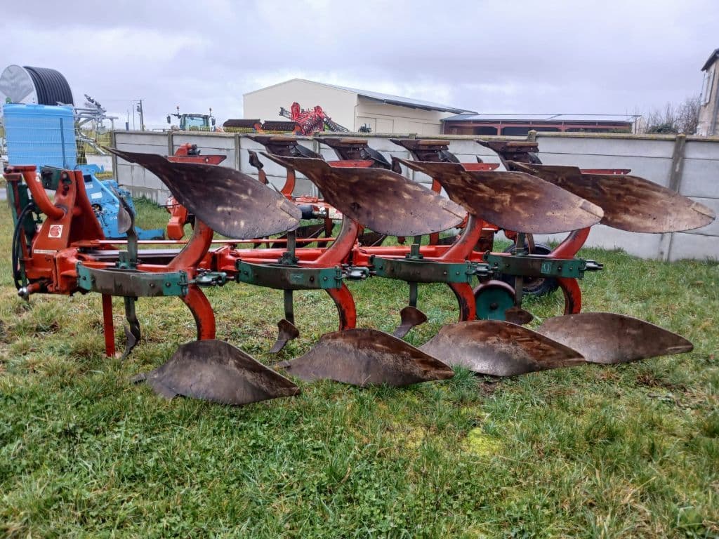 693c3b2ceec677fb47a94187