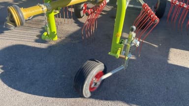 Andaineur CLAAS LINER 420 - photo 4