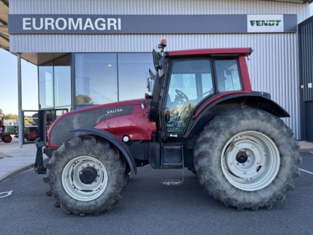 Tracteur VALTRA T151 E - photo principale