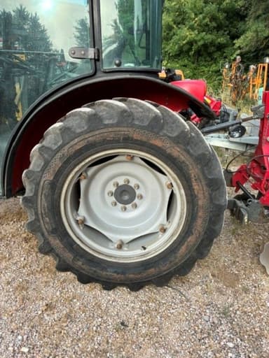 Tracteur etroit MASSEY FERGUSON 3710S EFF - photo 5