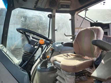 Tracteur chargeur CASE IH CX 80 - photo 5