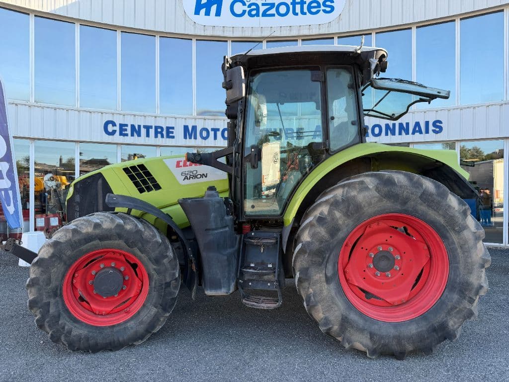 Tracteur CLAAS ARION 620 - photo principale
