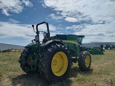 Tracteur JOHN DEERE 5085M - photo 4