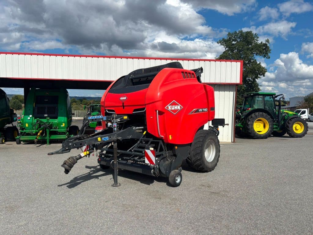 Presse balles rondes KUHN VB 7160 - photo principale