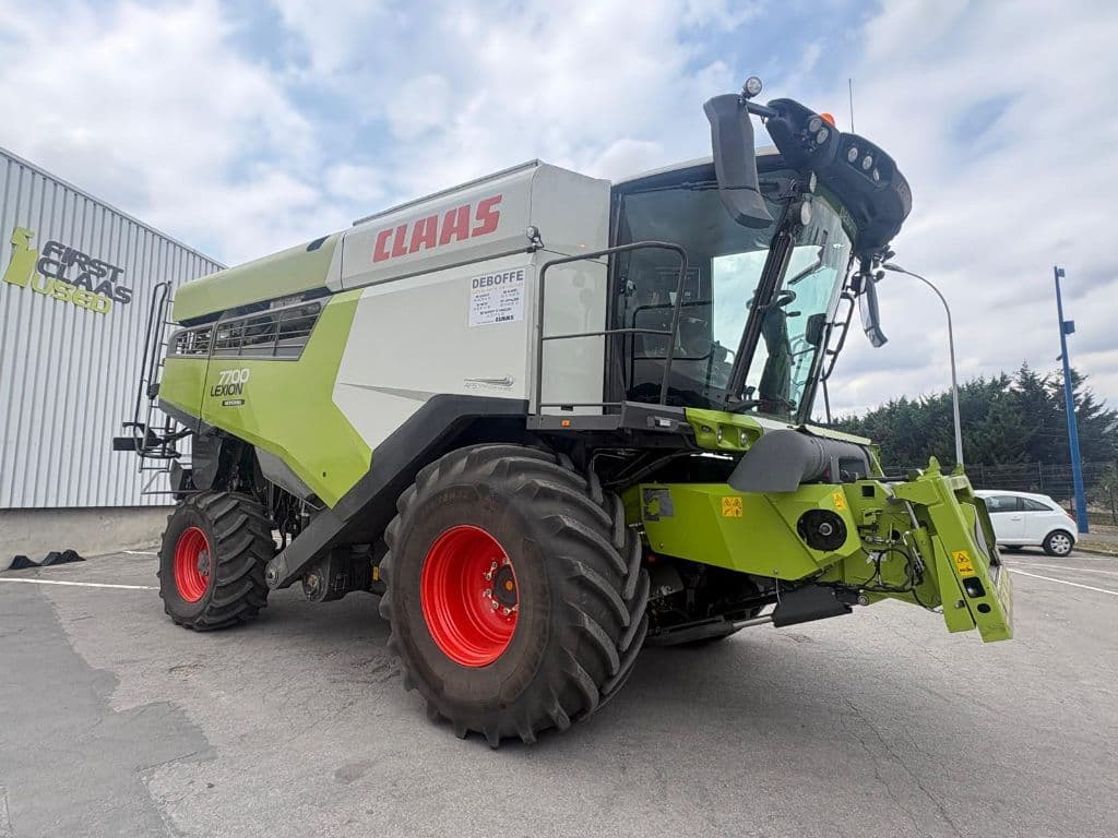 Moissonneuse CLAAS Lexion 7700 Montana 4x4 - photo principale