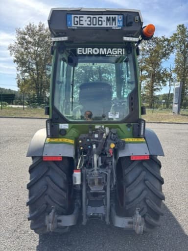 Tracteur etroit FENDT 210 V - photo 4