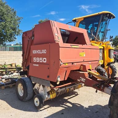 Presse balles rondes NEW HOLLAND 5950 - photo 2