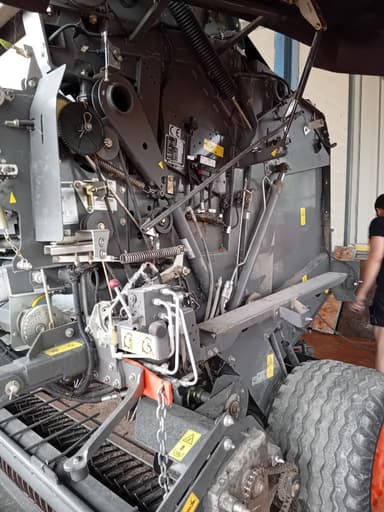Presse balles rondes CLAAS VARIANT 360 - photo 5
