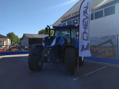 Tracteur NEW HOLLAND T 7.245 - photo 2