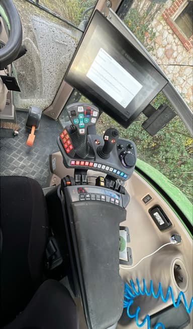 Tracteur FENDT 724 POWER + - photo 2