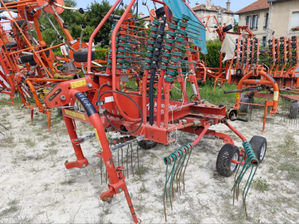 683ef4c1b01f99de9347e635