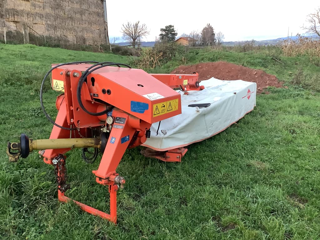 699db33e04abcadae174ef40