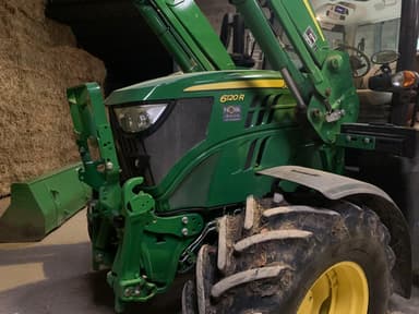 Tracteur chargeur JOHN DEERE 6120R - photo 2