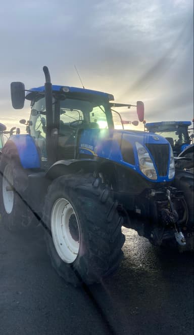 Tracteur NEW HOLLAND T7.235 AC - photo 2