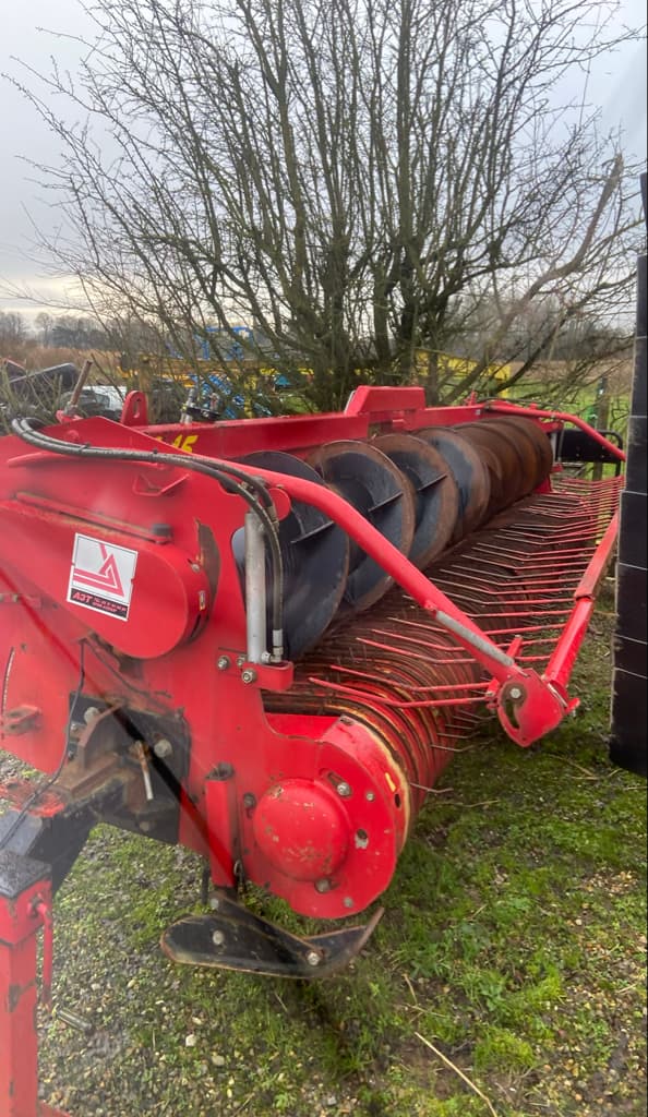 697336526318c70c05cdd334