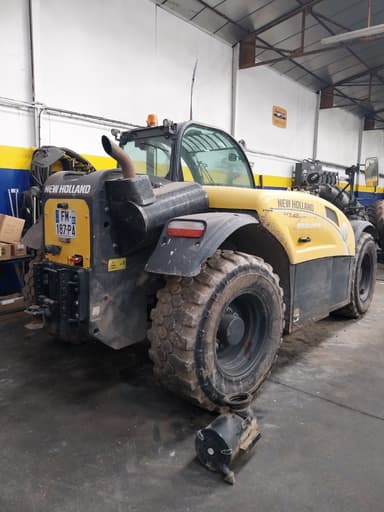 Telescopique NEW HOLLAND Th7.42 élite  - photo 4
