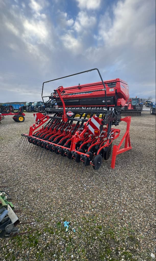 Semoir en ligne KUHN Sitéra - photo principale