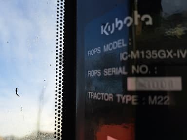 Tracteur chargeur KUBOTA M6101 - photo 5
