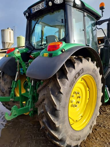 Tracteur chargeur JOHN DEERE 6120M - photo 3