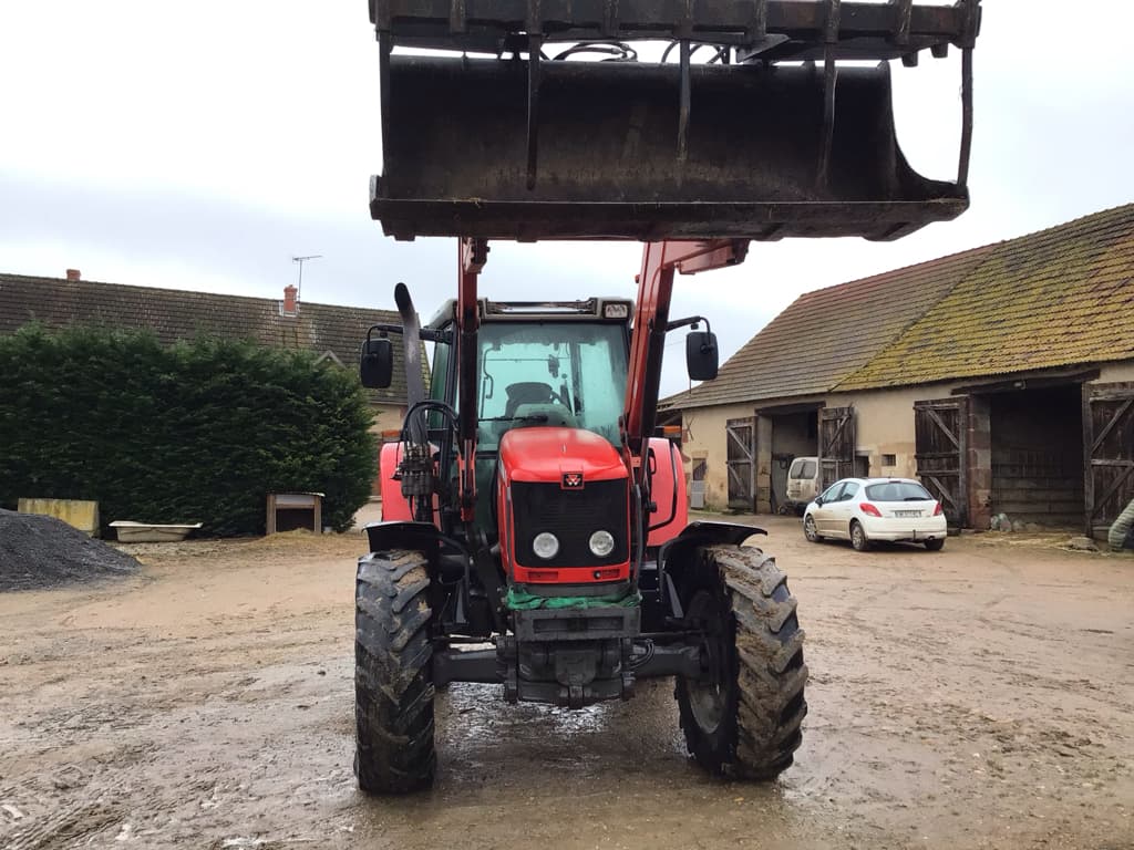 Tracteur chargeur MASSEY FERGUSON MF5460 - photo principale