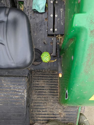 Tracteur JOHN DEERE 5065E - photo 3