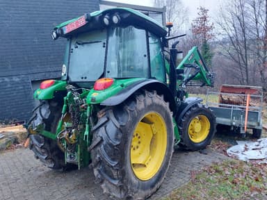 Tracteur chargeur JOHN DEERE 5085M - photo 3