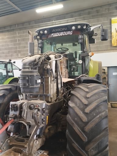 Tracteur CLAAS AXION 810 - photo 2