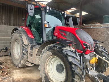 Tracteur VALTRA N155V - photo 2