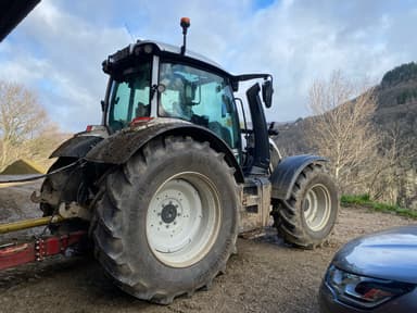 Tracteur chargeur VALTRA N175 - photo 3