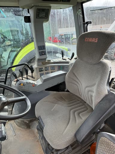Tracteur CLAAS ARION 610 - photo 5