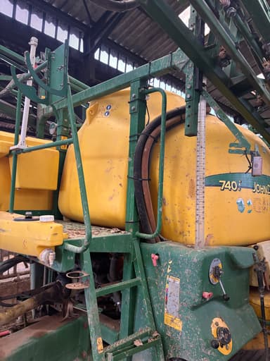 Pulverisateur JOHN DEERE 740I - photo 2