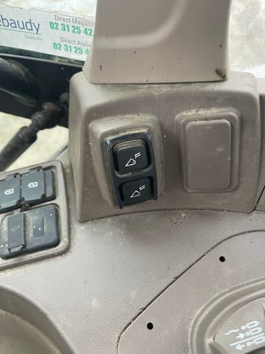 Tracteur chargeur JOHN DEERE 6130M - photo 3